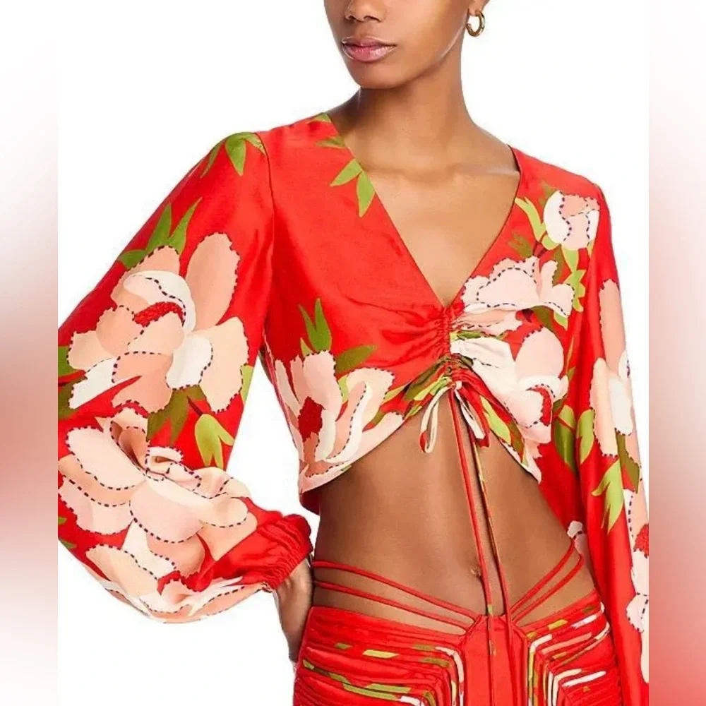 FARM Rio Peony Cropped Top - Picture 1 of 7